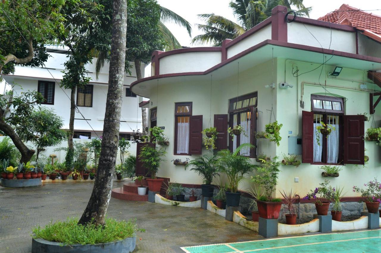 Remasailam Homestay - Thiruvananthapuram , Calm & Blend With Nature Esterno foto